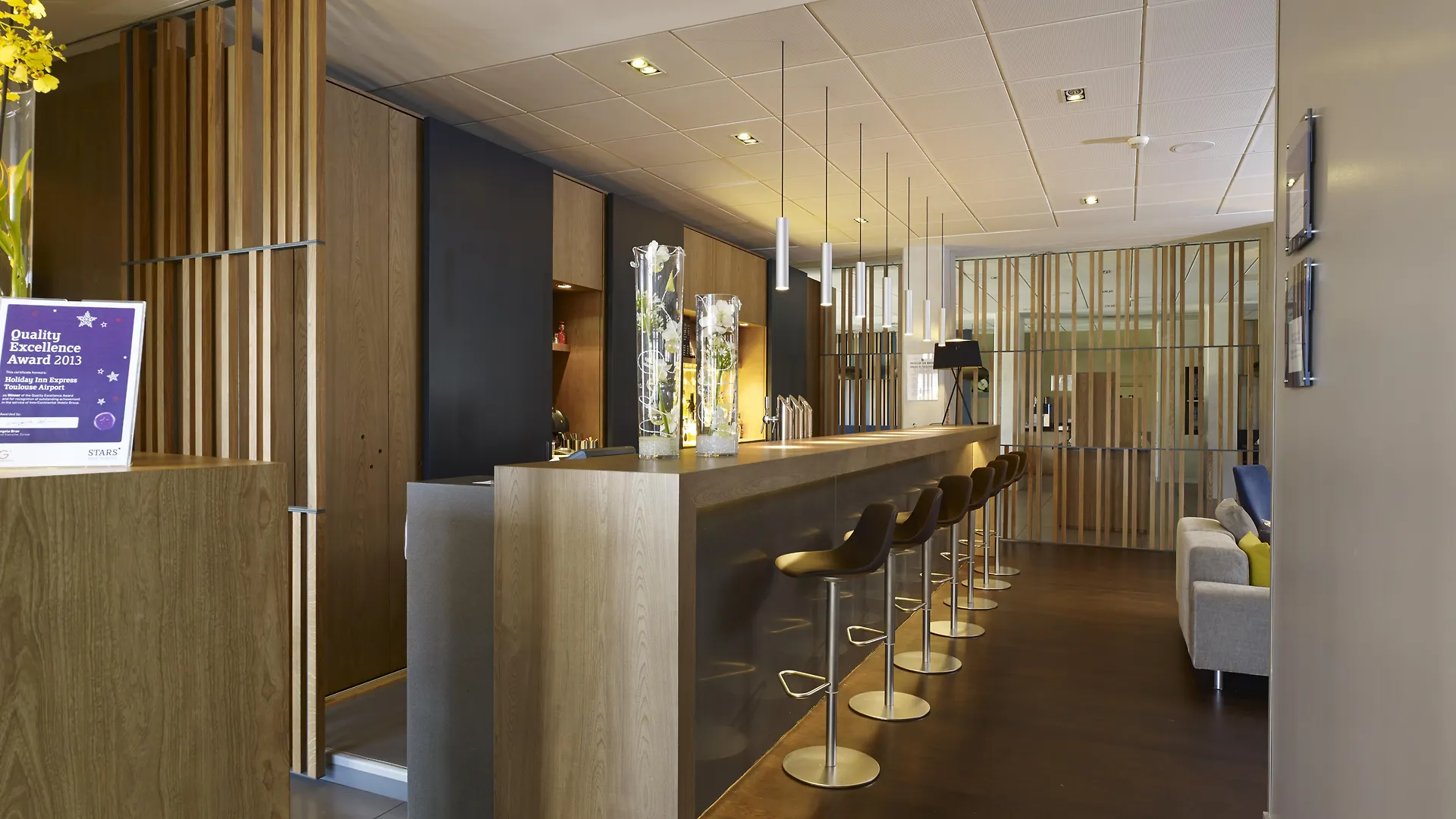 Holiday Inn Express Toulouse Airport By Ihg Blagnac