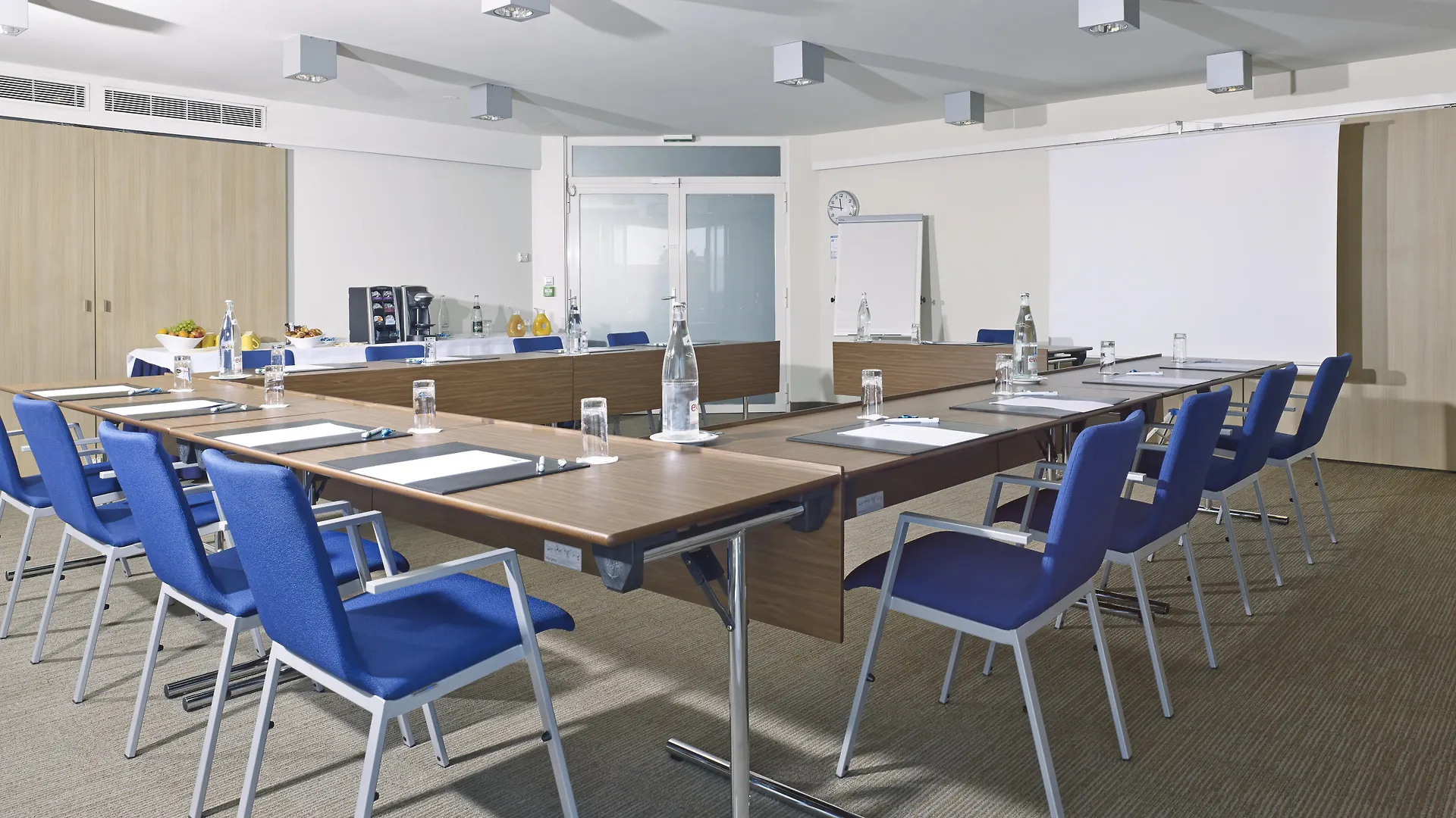 Holiday Inn Express Toulouse Airport By Ihg Blagnac