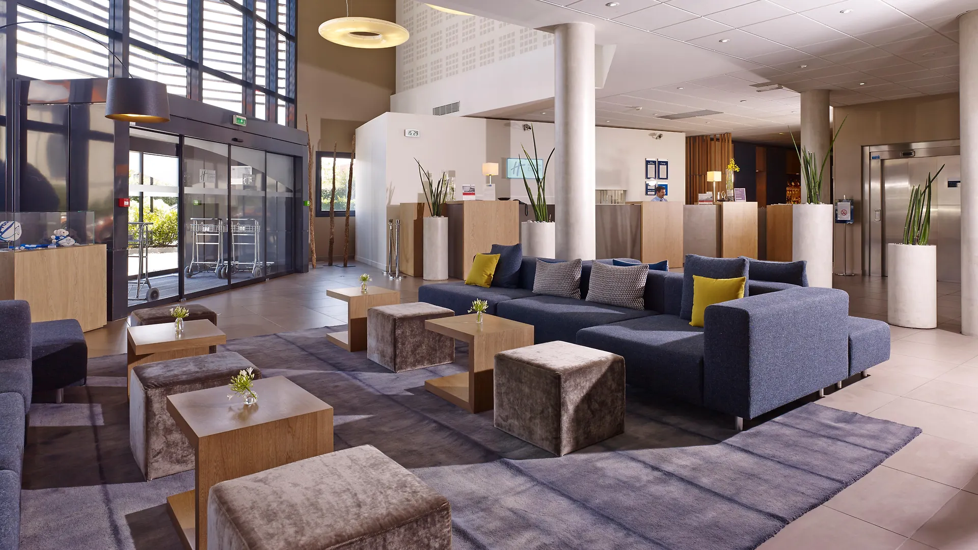 Holiday Inn Express Toulouse Airport By Ihg Blagnac Hotel