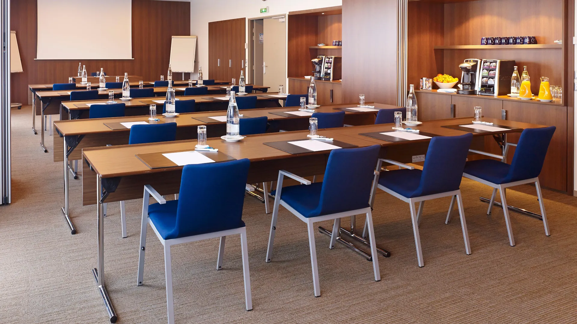 Hotel Holiday Inn Express Toulouse Airport By Ihg Blagnac
