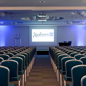 Отель Radisson Blu Toulouse Airport, Бланьяк