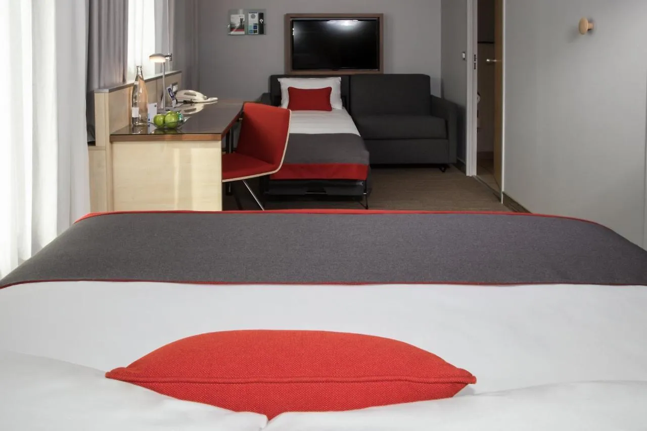 Holiday Inn Express Toulouse Airport, An Ihg Hotel Blagnac