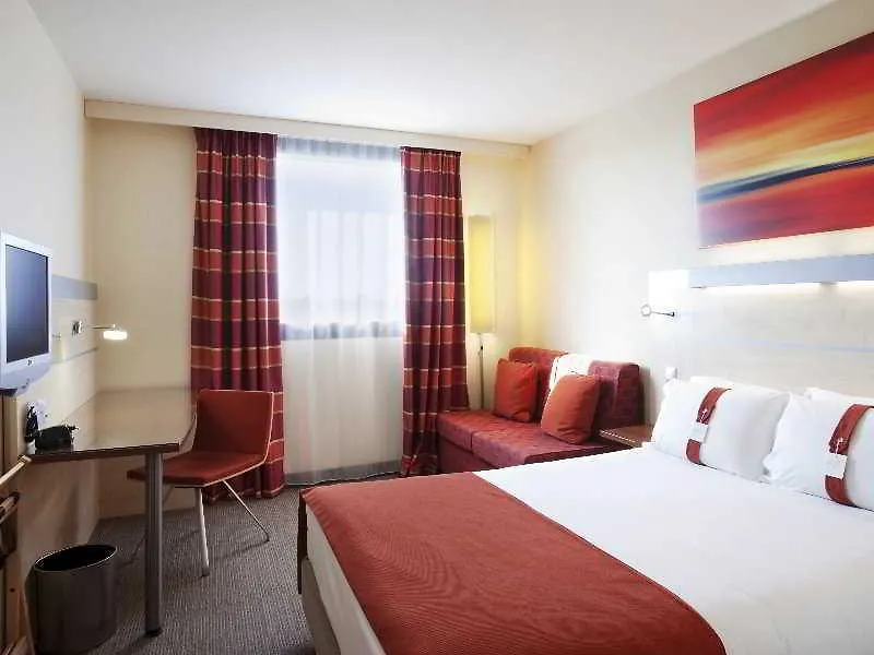 Holiday Inn Express Toulouse Airport By Ihg Blagnac 3*,